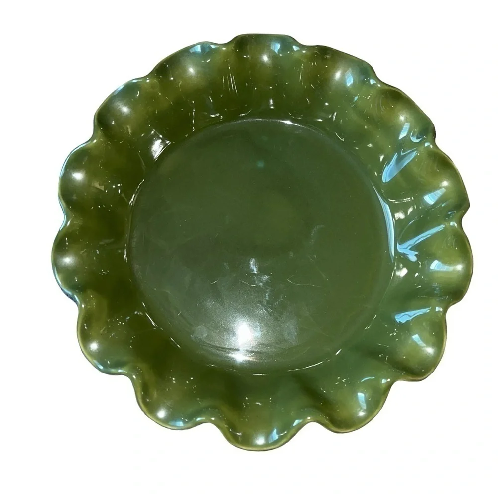 Emile Henry French Ceramic Artisan Ruffled 1 Pie Dish